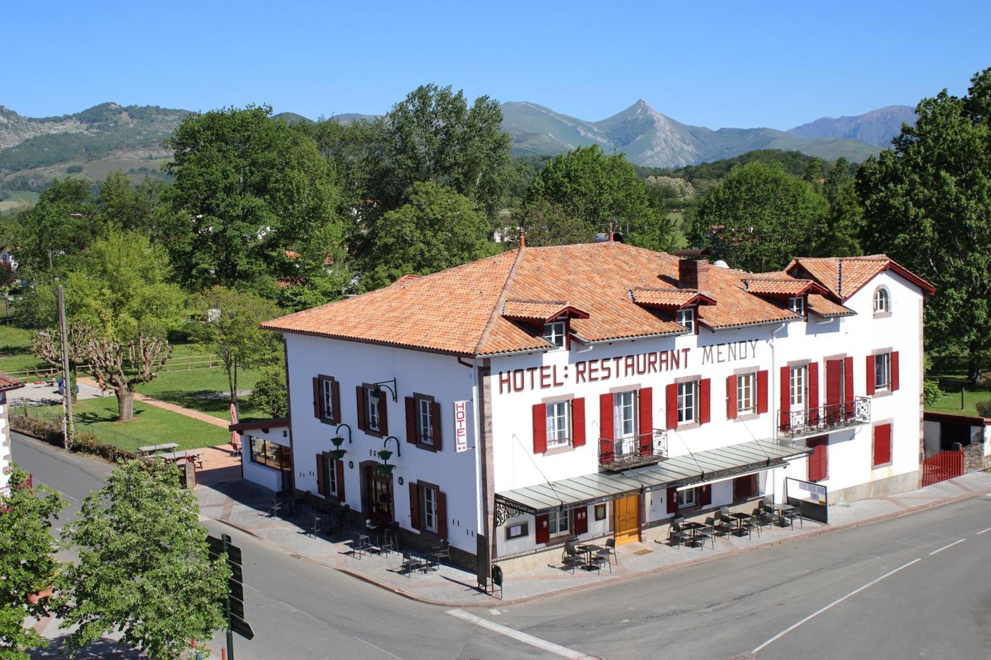 Hotel Mendy Saint-Jean-le-Vieux  Bagian luar foto